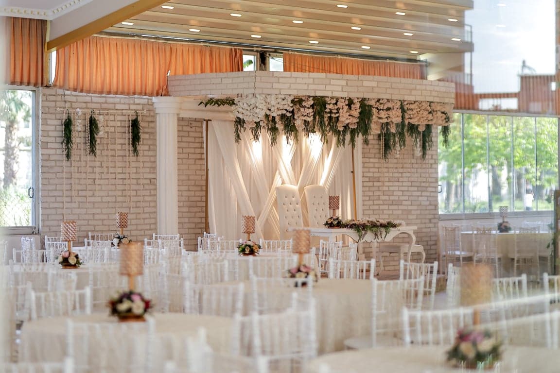 Pırlanta Düğün Salonu — Bornova, İzmir